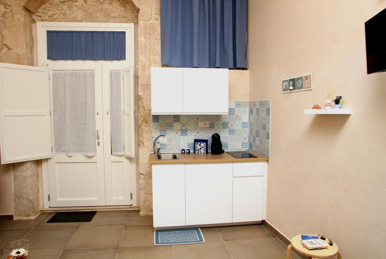 Essentia Rooms- Ortigia Holidays Syracuse Exterior photo