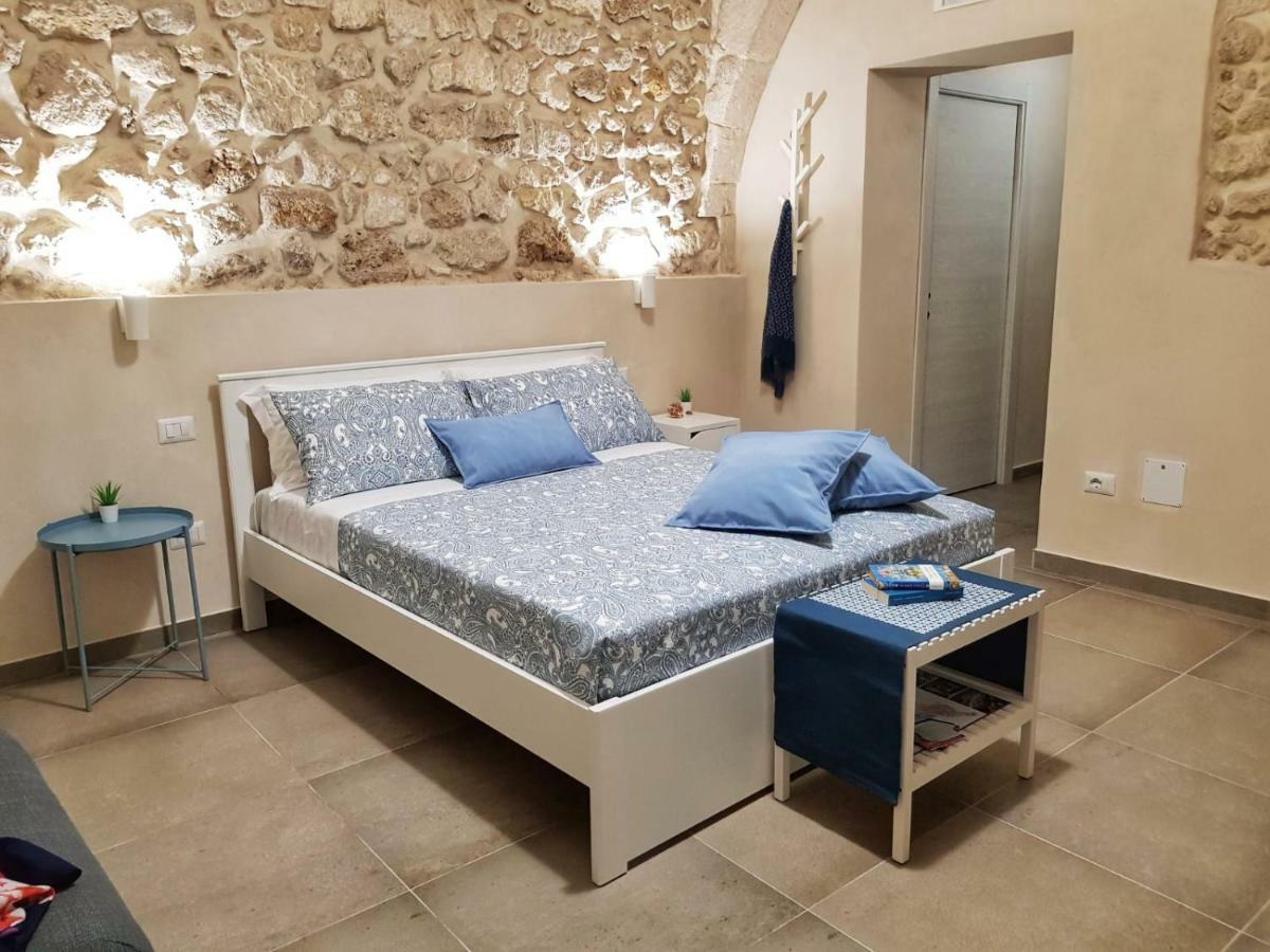 Essentia Rooms- Ortigia Holidays Syracuse Exterior photo