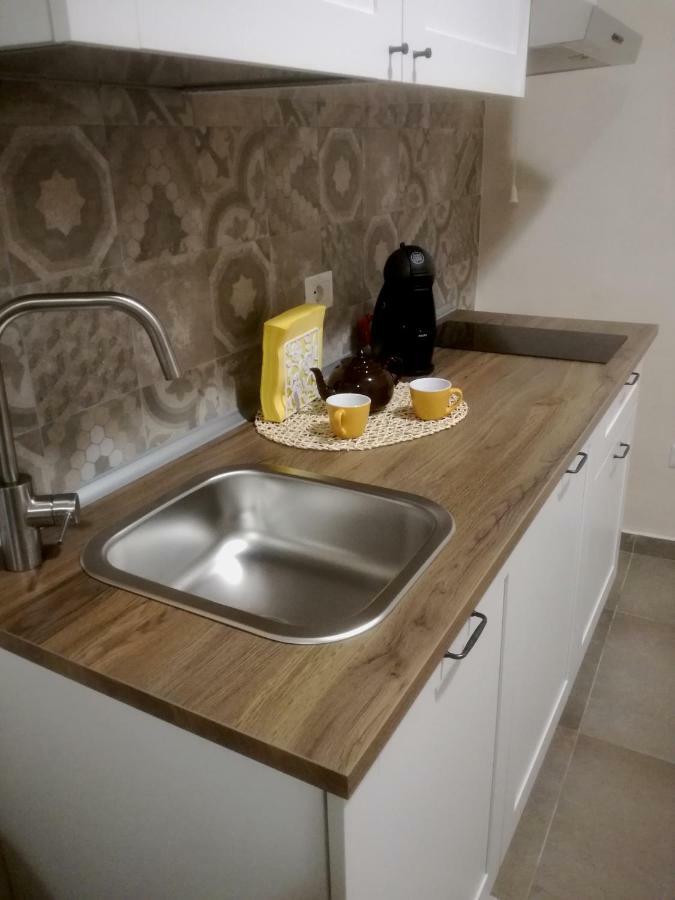 Essentia Rooms- Ortigia Holidays Syracuse Exterior photo